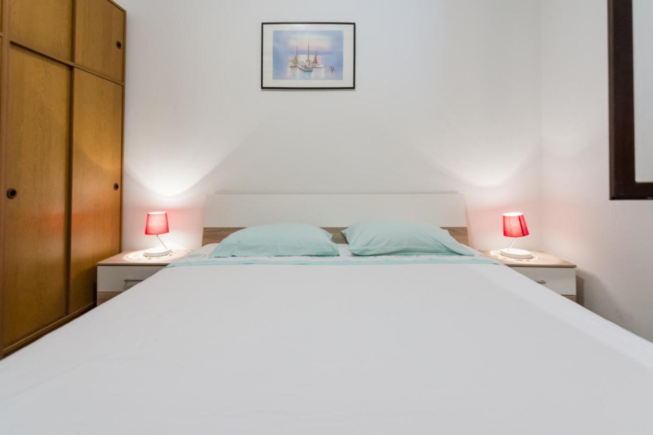 Apartman Zvjezda Biograd Na Moru Luaran gambar